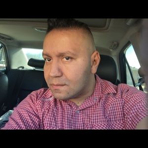 Meet your Posher, Jorge giovanny